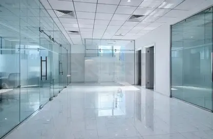 مكتب - استوديو - 1 حمام للايجار في القمة - الخليج التجاري - دبي