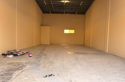 Warehouse - Studio - 1 for rent in Ali Mousa Building - Al Sajaa Industrial - Al Sajaa - Sharjah