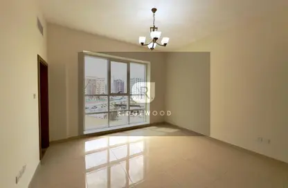 شقة - 2 غرف نوم - 3 حمامات للايجار في 1 فورديركشن رزدنس - مجمع دبي ريزيدنس - دبي لاند - دبي