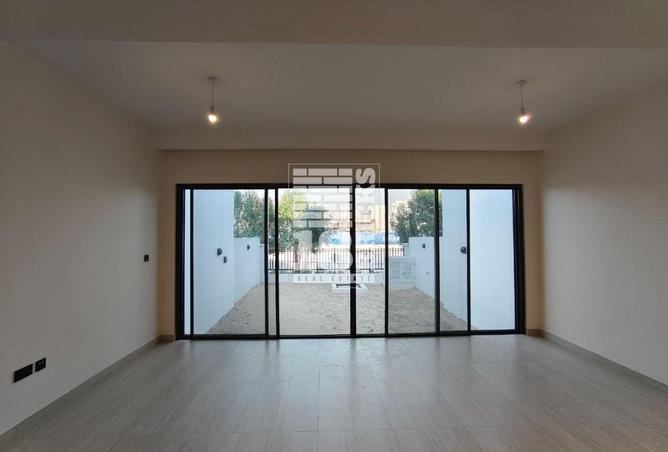 56129540 - Property Main Image