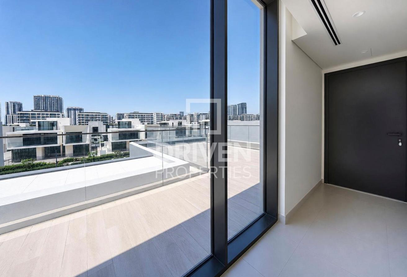 Landscaped | Full Lagoon View | Modern Style photo 20