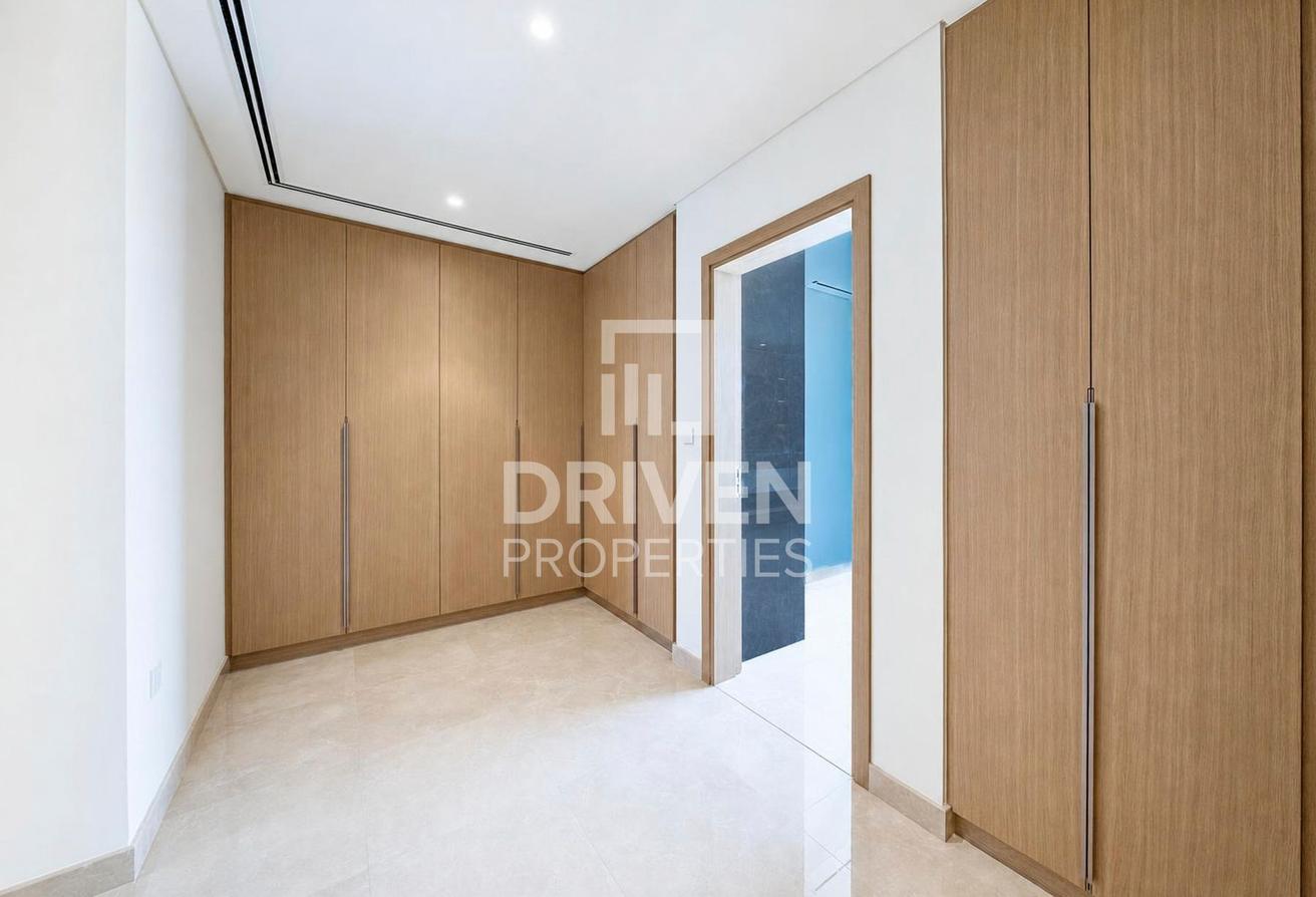Landscaped | Full Lagoon View | Modern Style photo 15