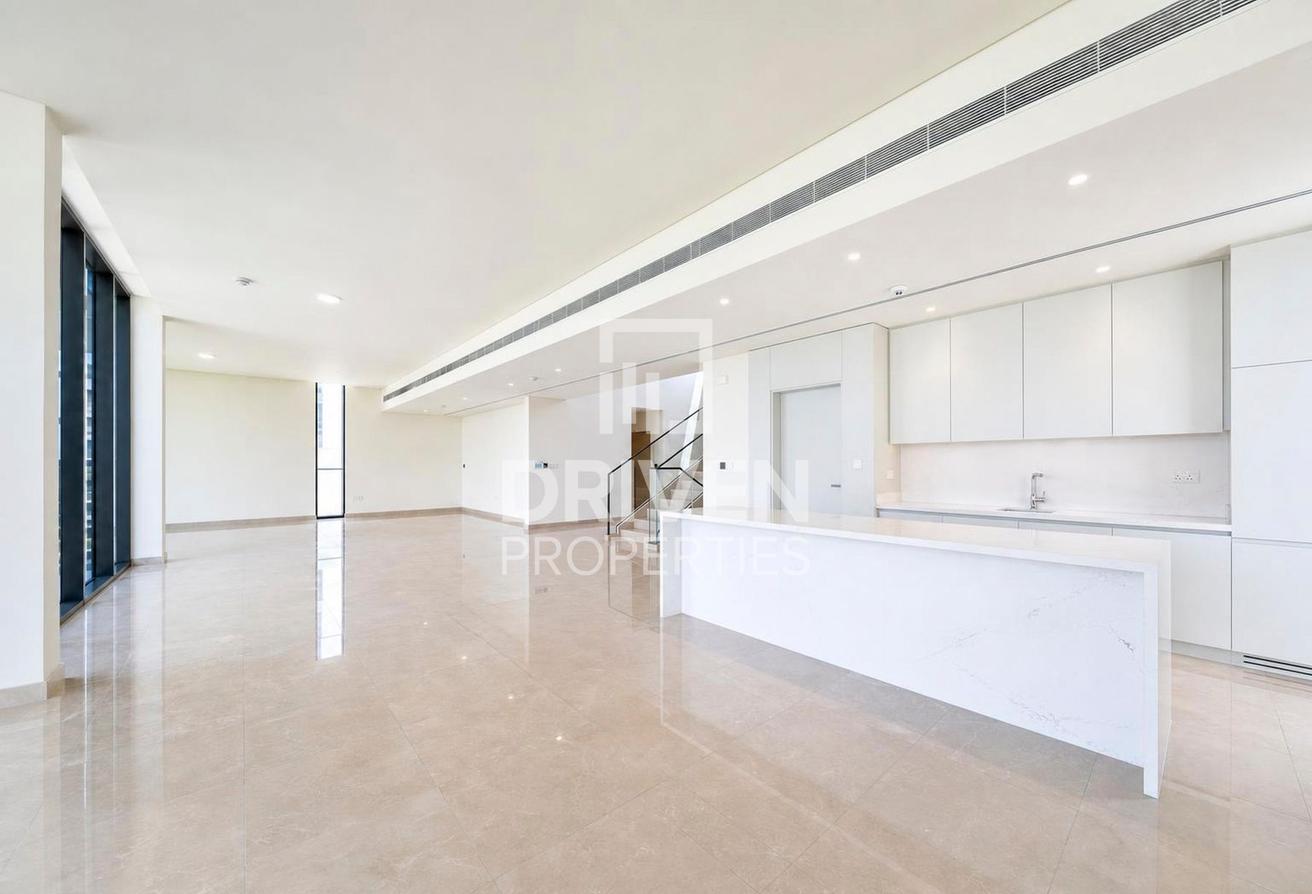 Landscaped | Full Lagoon View | Modern Style photo 7
