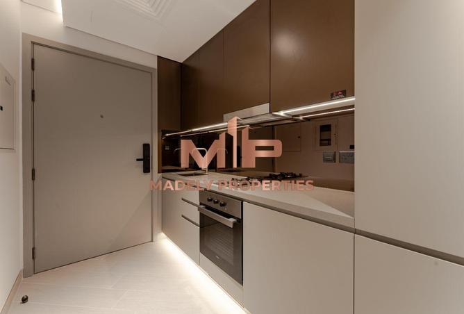Modern Studio | Business Bay | Courtyard View photo 3