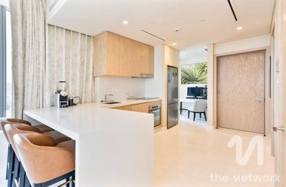 Apartment - 1 - 2 for sale in The Palm Tower - Palm Jumeirah - Dubai