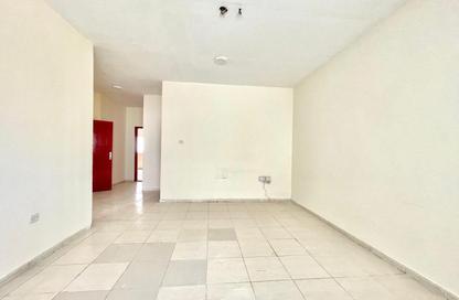Apartment - 2 Bedrooms - 2 Bathrooms for rent in Muwaileh 29 Building - Muwaileh - Sharjah