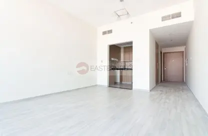 Apartment - Studio - 1 Bathroom for rent in Z1 Tower - Majan - Dubai Land - Dubai