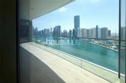 Apartment - 3 Bedrooms - 5 Bathrooms for rent in Jumeirah Living Business Bay - Business Bay - Dubai