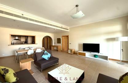 Apartment - 2 Bedrooms - 3 Bathrooms for rent in Al Das - Shoreline Apartments - Palm Jumeirah - Dubai