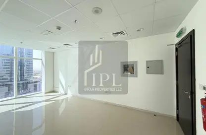 Office Space - Studio for rent in Park Lane Tower - Business Bay - Dubai