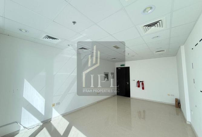 121108711 - Property Image 3