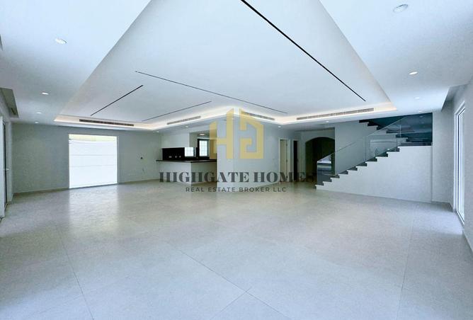 104262035 - Property Image 3