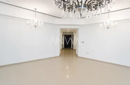 Apartment - 3 Bedrooms - 4 Bathrooms for rent in Marina Crown - Dubai Marina - Dubai