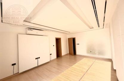 Villa - 4 - 6 for rent in Al Zahya - Ajman