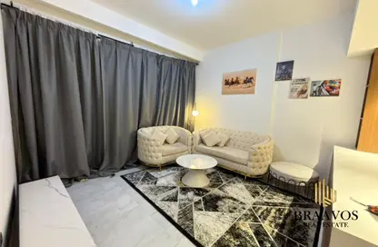 شقة - غرفة نوم - 2 حمامات للايجار في عزيزي ميراج - ستوديو سيتي - دبي