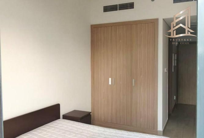 HIGH FLOOR | CORNER STUDIO | BOULEVARD VIEW photo 2