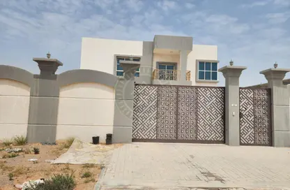 Villa - 5 Bedrooms - 6 Bathrooms for rent in Al Riffa - Ras Al Khaimah