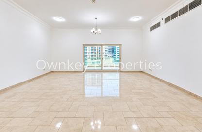 Apartment - 2 - 4 for rent in Gulf Residence Tower A - Oud Metha - Bur Dubai - Dubai