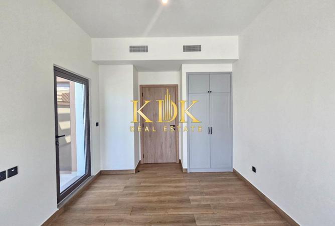 132015383 - Property Image 3