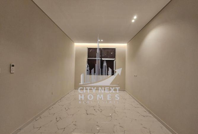 65156101 - Property Image 2