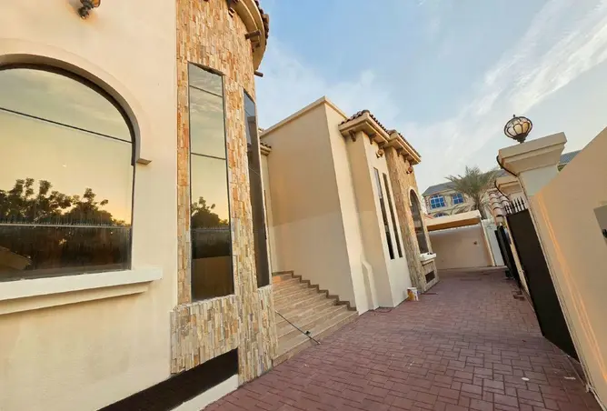 160988139 - Property Image 3