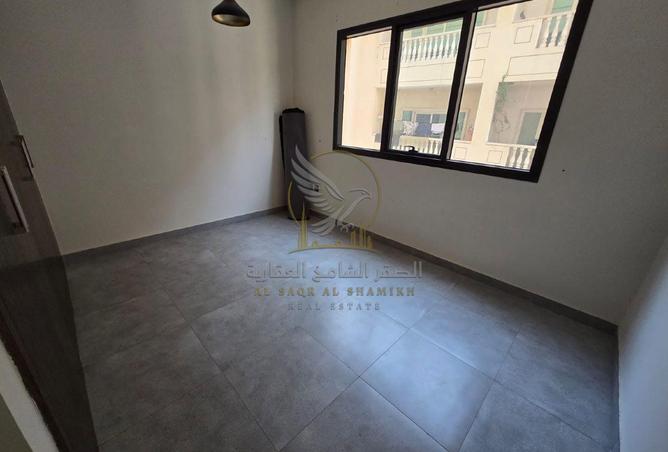 125192129 - Property Image 3