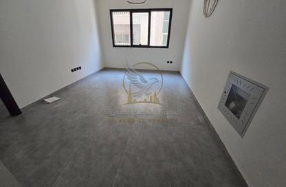 Apartment - 1 Bedroom - 2 Bathrooms for rent in Al Khan Lagoon - Al Khan - Sharjah