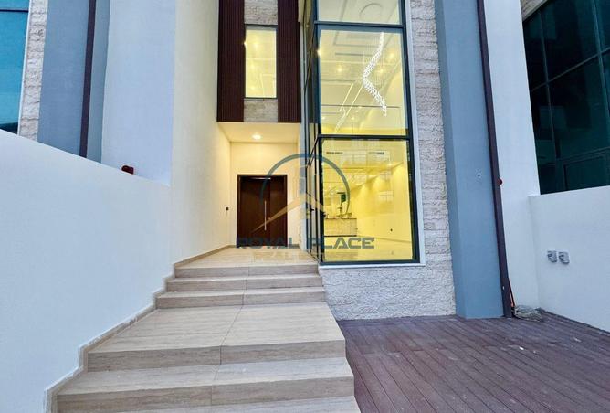 94447563 - Property Image 2