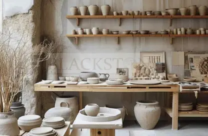 Shop - Studio - 1 Bathroom for rent in Al Quoz - Dubai