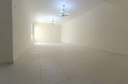 شقة - غرفة نوم - 2 حمامات للايجار في مبني الورقاء 1 - الورقاء 1 - الورقاء - دبي