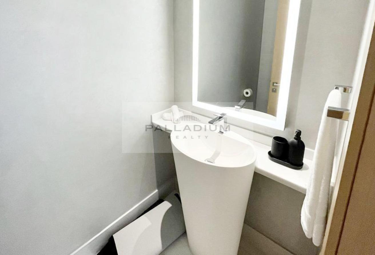 Iconic SLS Residences – Luxury 1-Bedroom Apartment photo 7