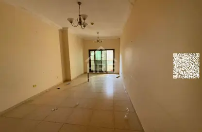 شقة - 4 غرف نوم - 4 حمامات للبيع في برج بارادايس ليك ب5 - ابراج بحيرة بارادايس - مدينة الإمارات - عجمان