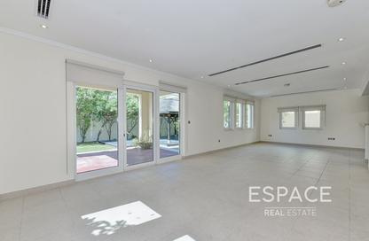 Villa - 3 - 4 for rent in District 7 - Jumeirah Park - Dubai Villa - 3 - 4 for rent in District 7 - Jumeirah Park - Dubai
