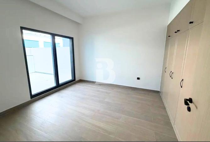 82349283 - Property Image 3