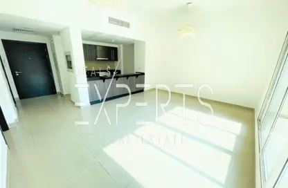 شقة - غرفة نوم - 2 حمامات للبيع في برج 30 - الريف داون تاون - الريف - أبوظبي