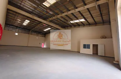 Warehouse - Studio - 1 Bathroom for rent in Al Sajaa Industrial - Al Sajaa - Sharjah