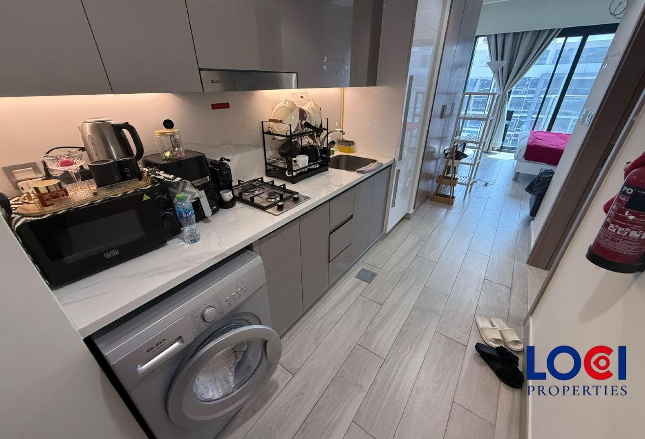 READY TO MOVE | FULLY FURNISHED photo 5