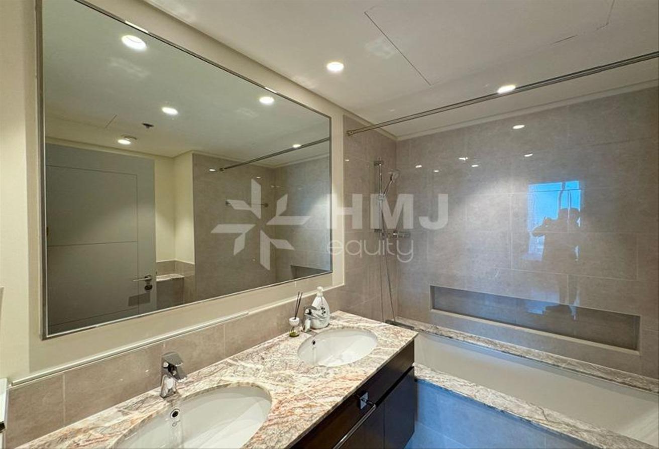 Skyline Living | Spacious Unit | Modern Layout photo 17