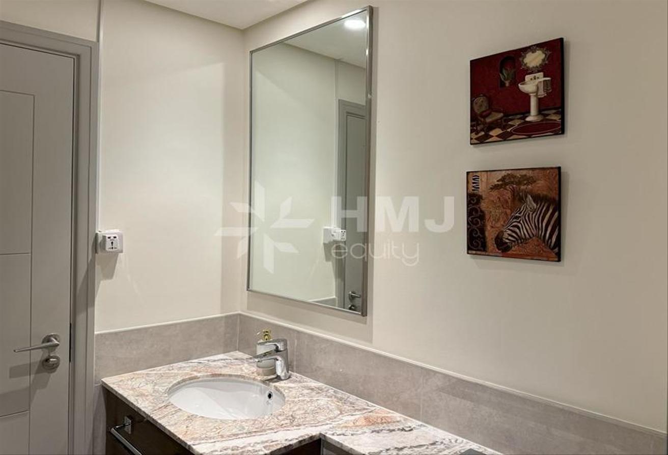 Skyline Living | Spacious Unit | Modern Layout photo 18