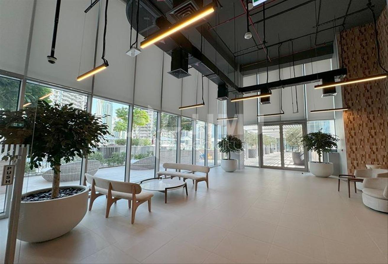 Skyline Living | Spacious Unit | Modern Layout photo 12