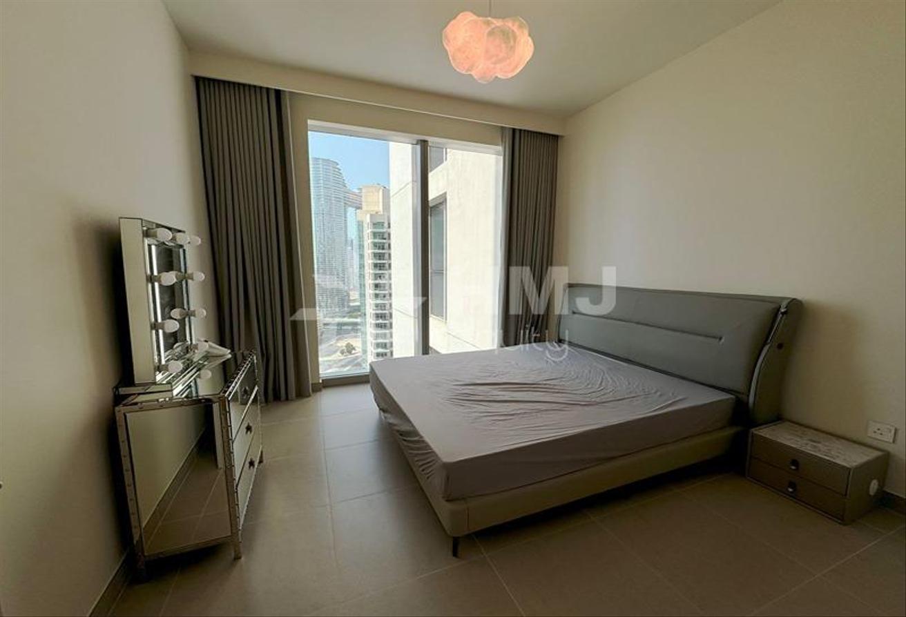 Skyline Living | Spacious Unit | Modern Layout photo 4
