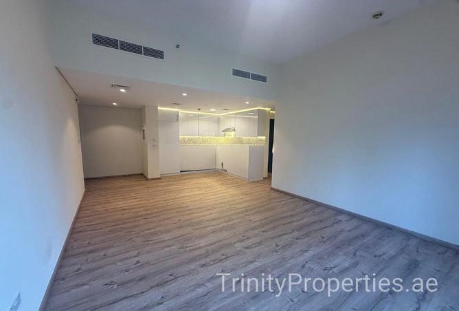 122001945 - Property Image 3