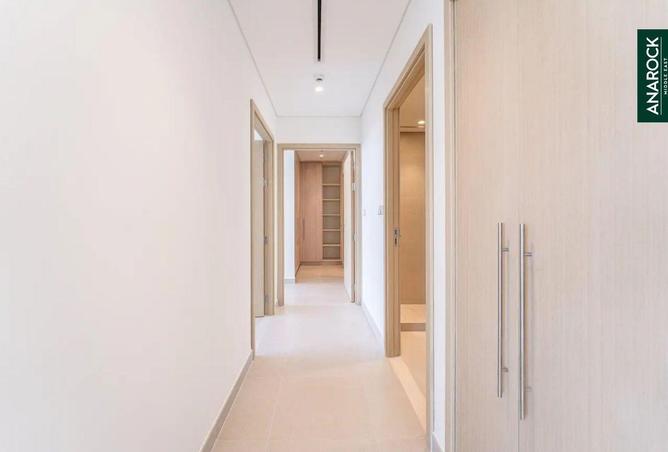 74232635 - Property Image 3