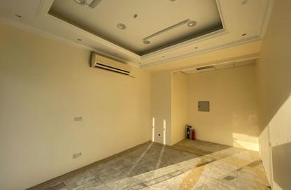 Shop - Studio for rent in Muwaileh 3 Building - Muwaileh - Sharjah Shop - Studio for rent in Muwaileh 3 Building - Muwaileh - Sharjah