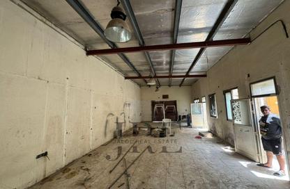 Warehouse - Studio - 1 Bathroom for rent in Al Sajaa Industrial - Al Sajaa - Sharjah