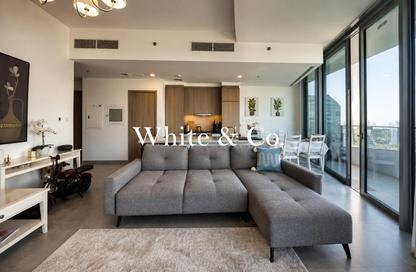 Apartment - 1 Bedroom - 2 Bathrooms for sale in Stella Maris - Dubai Marina - Dubai