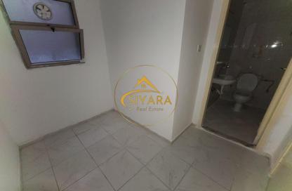 Apartment - 3 - 4 for rent in Taliatela Street - Al Nahda - Sharjah