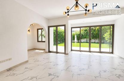 Villa - 3 Bedrooms - 5 Bathrooms for rent in Umm Suqeim 3 Villas - Umm Suqeim 3 - Umm Suqeim - Dubai