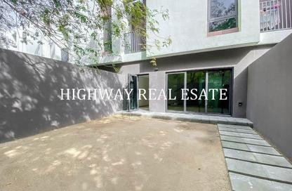 Townhouse - 2 - 4 for rent in Sarab 1 - Aljada - Sharjah