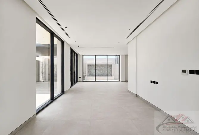 152849401 - Property Image 2